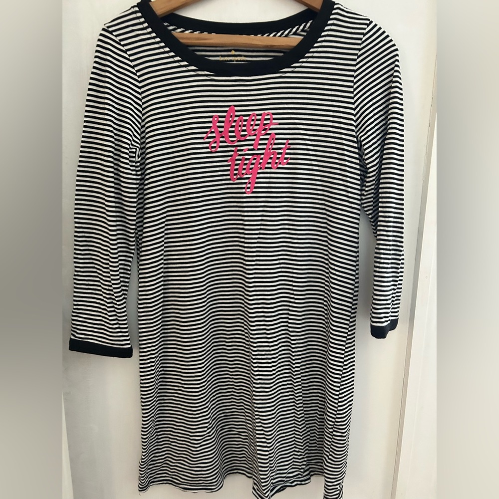 Kate Spade ♠️ Sleep Tight black and white night dress. Sleep wear/lounge wear 🖤